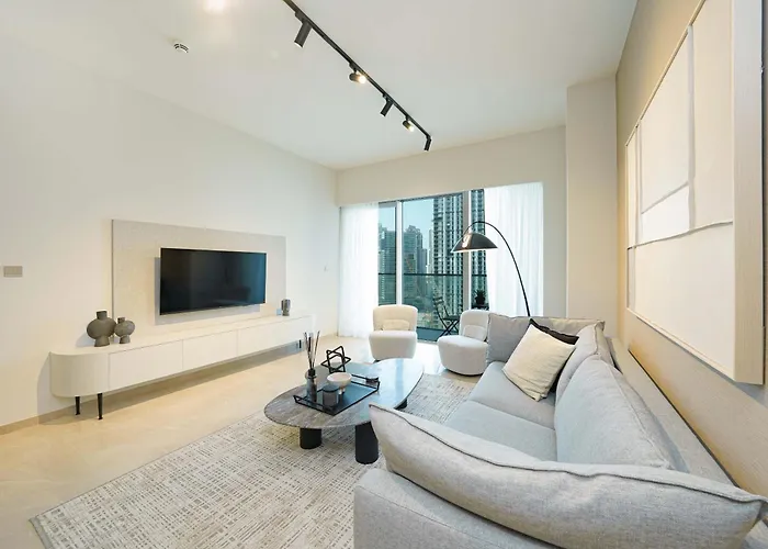 Holiday Retreat At Touching Distance To Burj Khalifa, Downtown Dubai