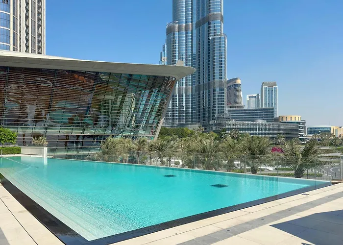 Holiday Retreat At Touching Distance To Burj Khalifa, Downtown Dubai